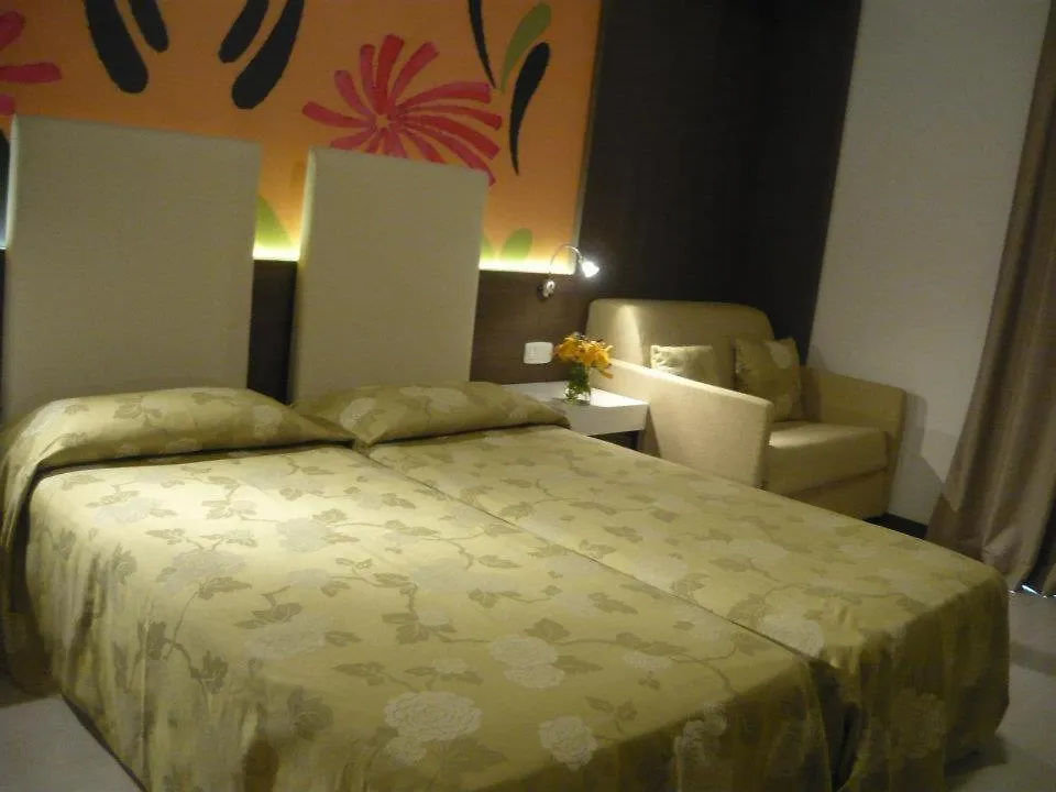 Hotel Lily 비비오네