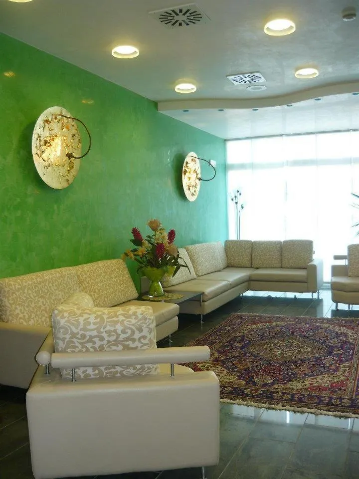Hotel Lily 비비오네
